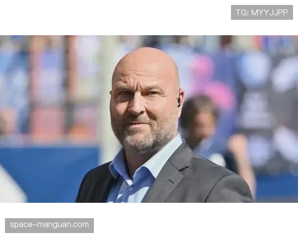 从降级区到安全区：波鸿主帅莱奇谈球队下半程的奇迹保级之路